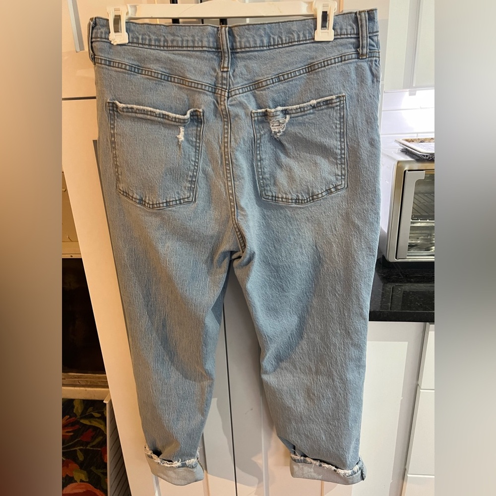 EUC Universal Thread 90’s vintage straight leg, distressed jeans size 14R - Picture 5 of 6